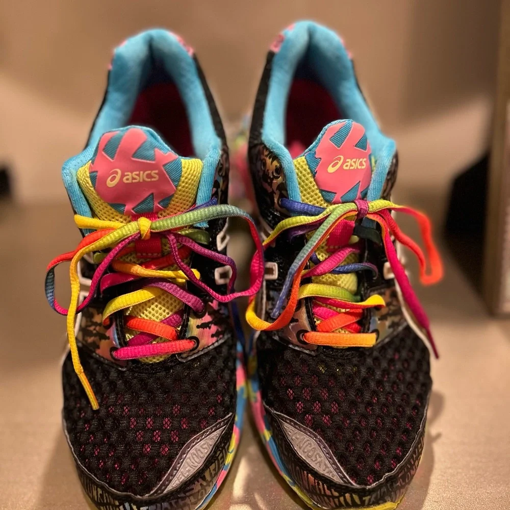 Asics women's Black Multicolor Gel-Noosa Tri 8 Sneakers - Picture 2 of 8